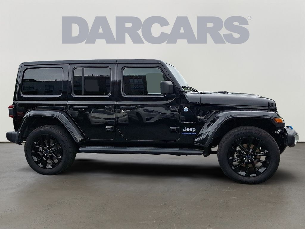 2024 Jeep Wrangler Sahara 4xe w/3-Piece Hard Top