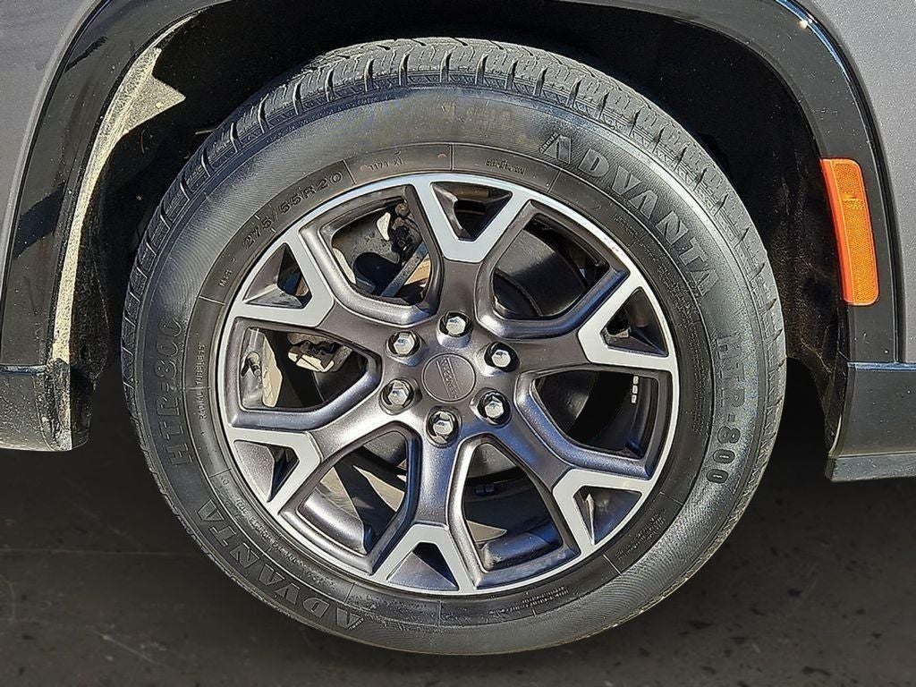 2023 Jeep Wagoneer Series III FULL-SPEED FORWARD-COLLISION WARNING PLUS