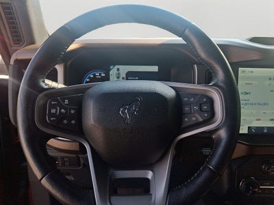 2022 Ford Bronco Outer Banks BASE