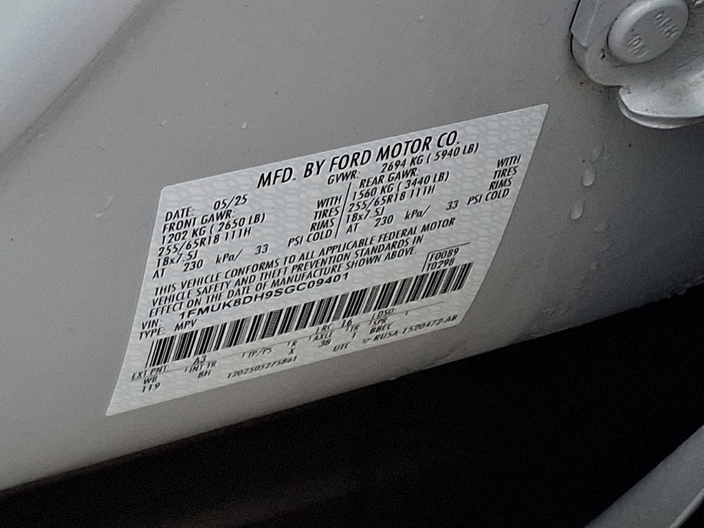 2025 Ford Explorer Active BASE