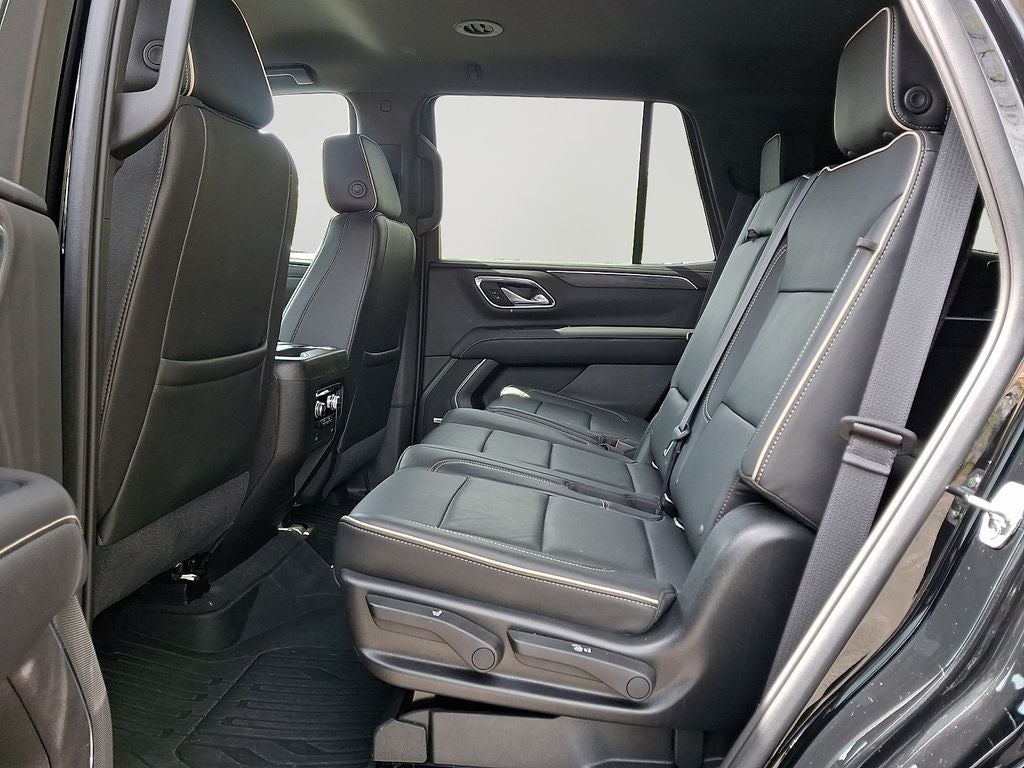 2021 GMC Yukon SLT BASE