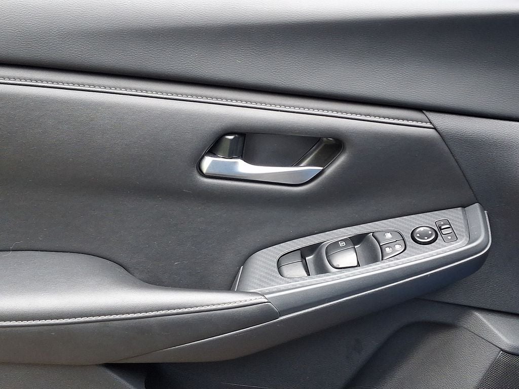 2025 Nissan Sentra SV BASE