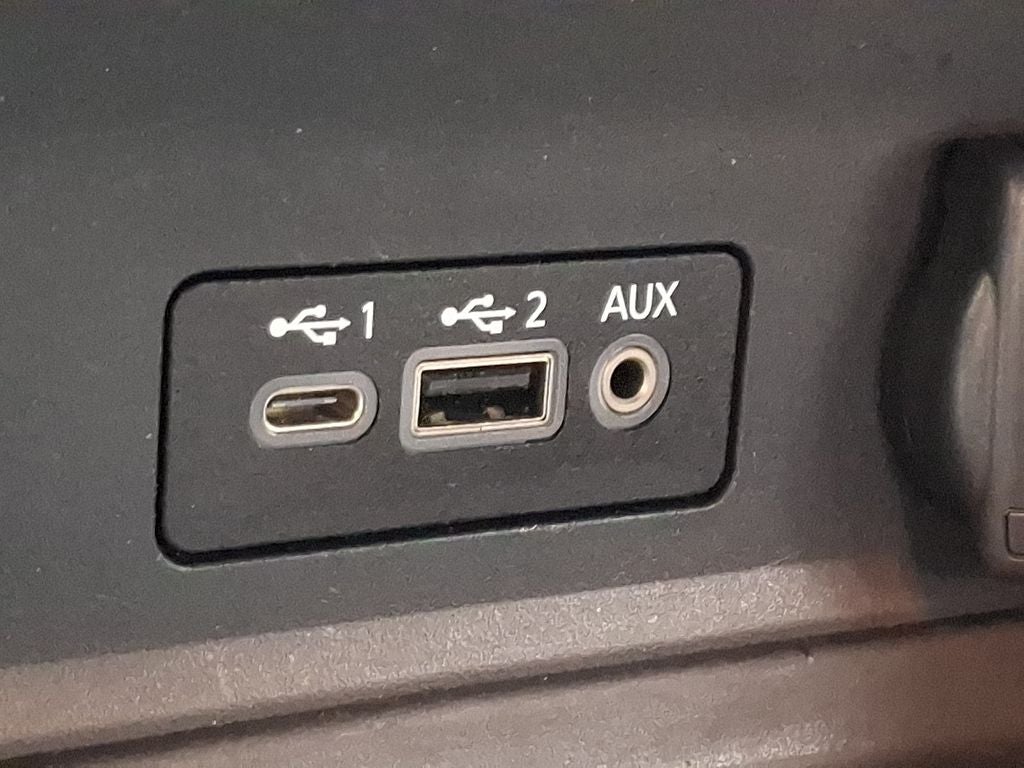 2025 Nissan Sentra SV BASE