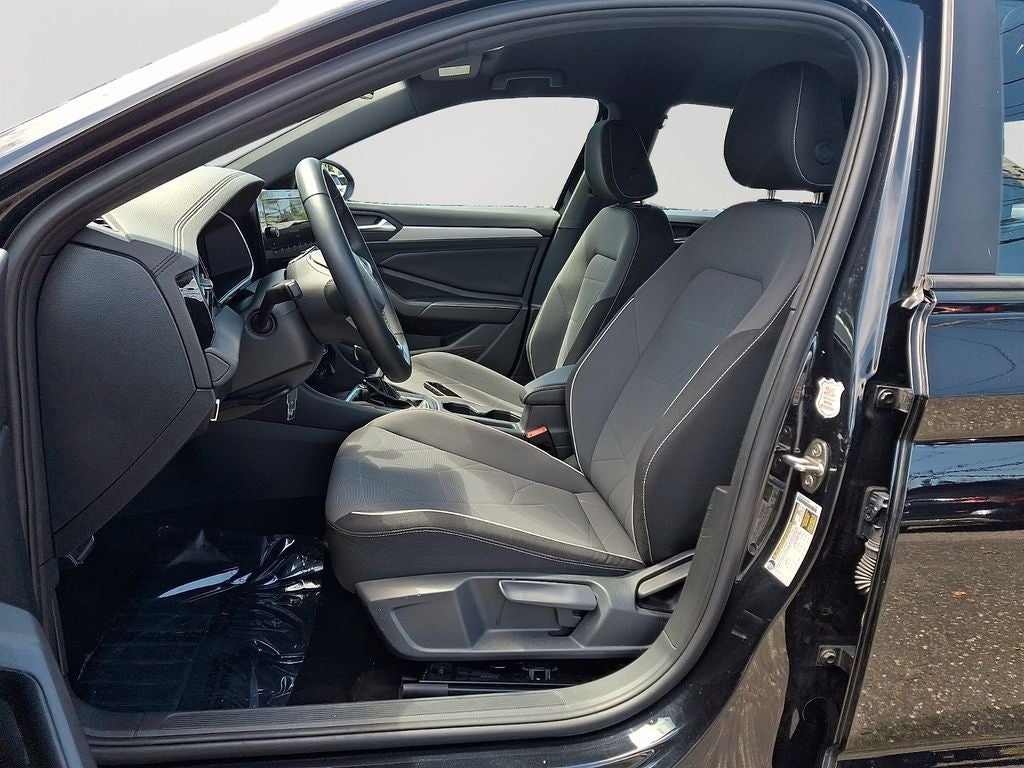 2025 Volkswagen Jetta 1.5T Sport BASE
