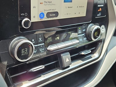 2025 Toyota Highlander LE