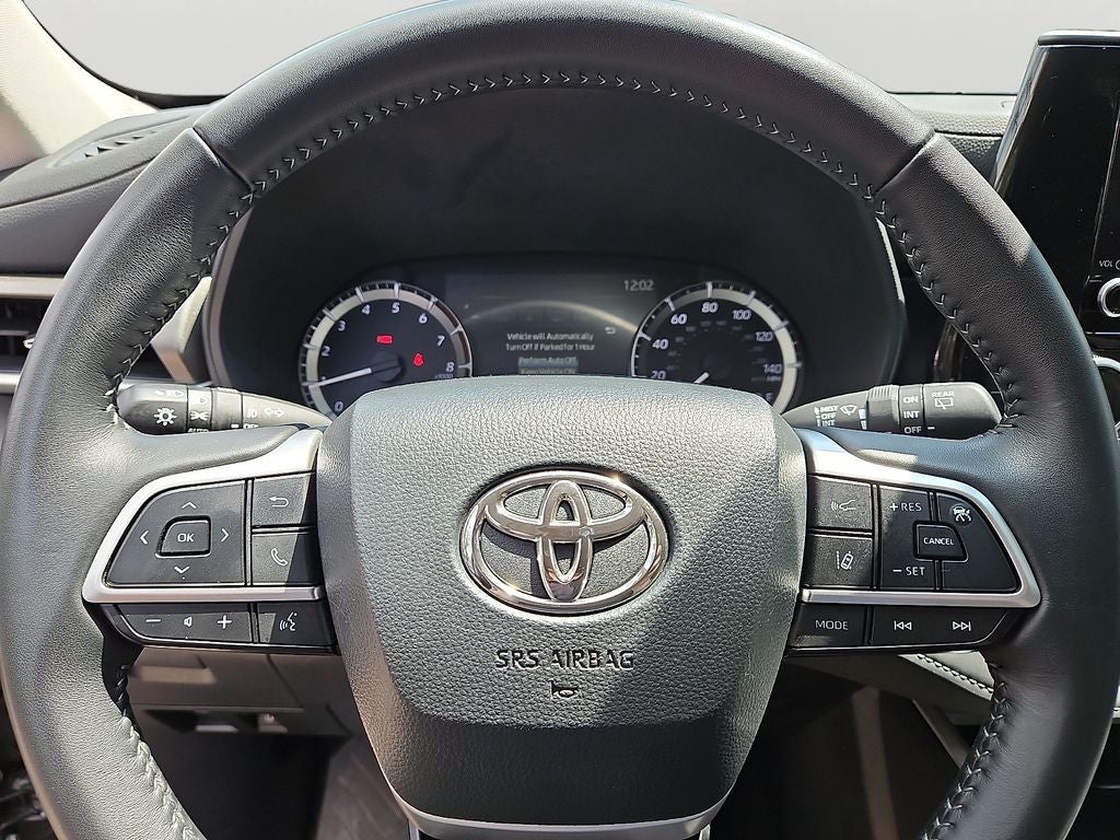 2025 Toyota Highlander LE