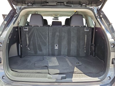 2025 Toyota Highlander LE