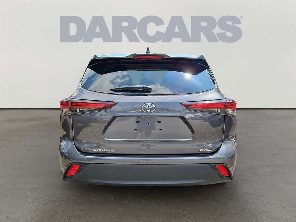 2025 Toyota Highlander LE