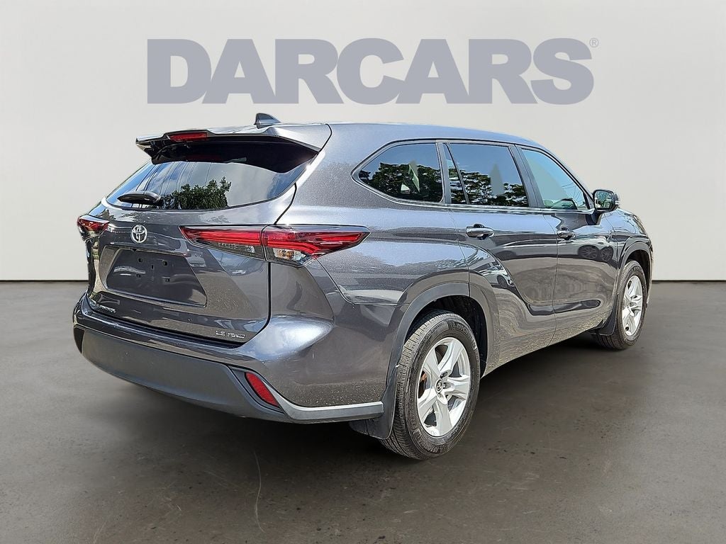 2025 Toyota Highlander LE