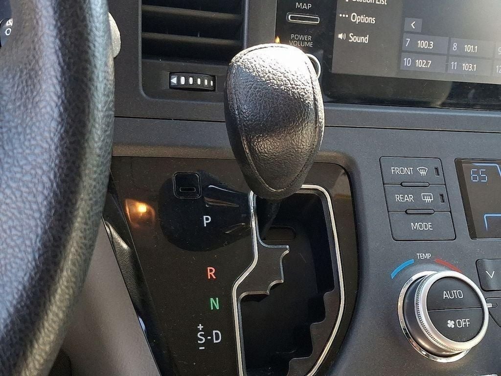 2020 Toyota Sienna L 7 Passenger