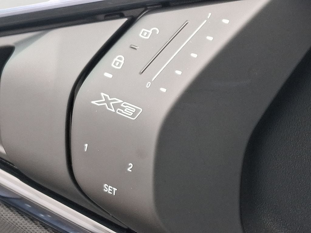 2025 BMW X3 30 xDrive FORWARD COLLISION MITIGATION