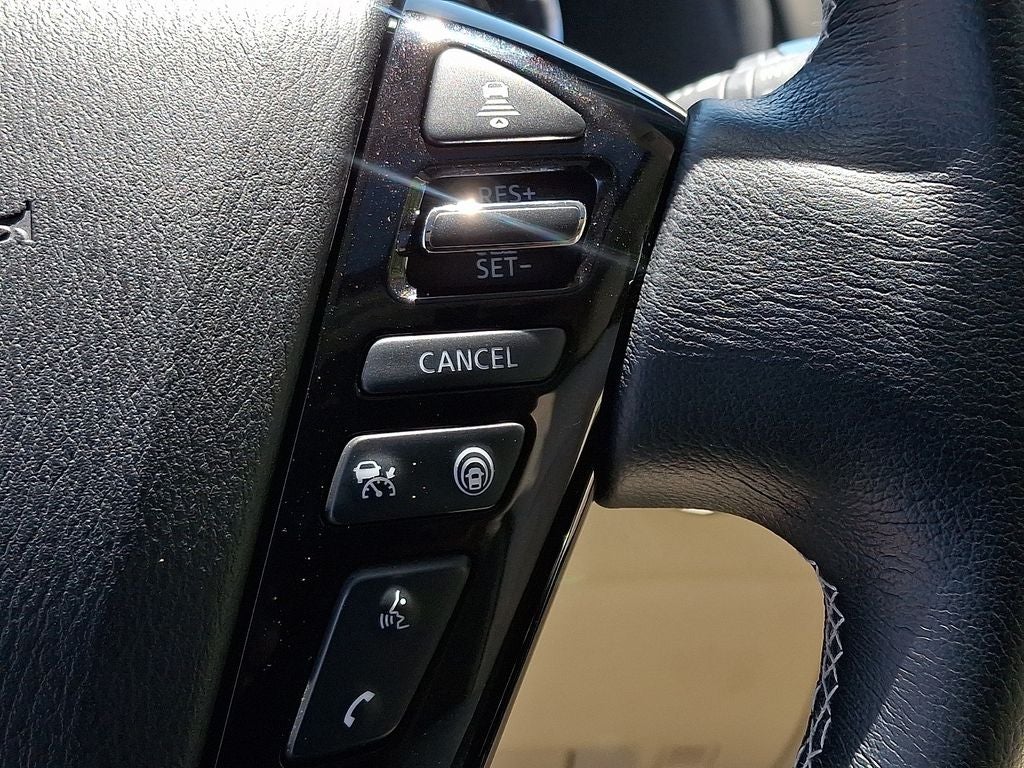 2022 INFINITI QX80 LUXE CARGO PKG
