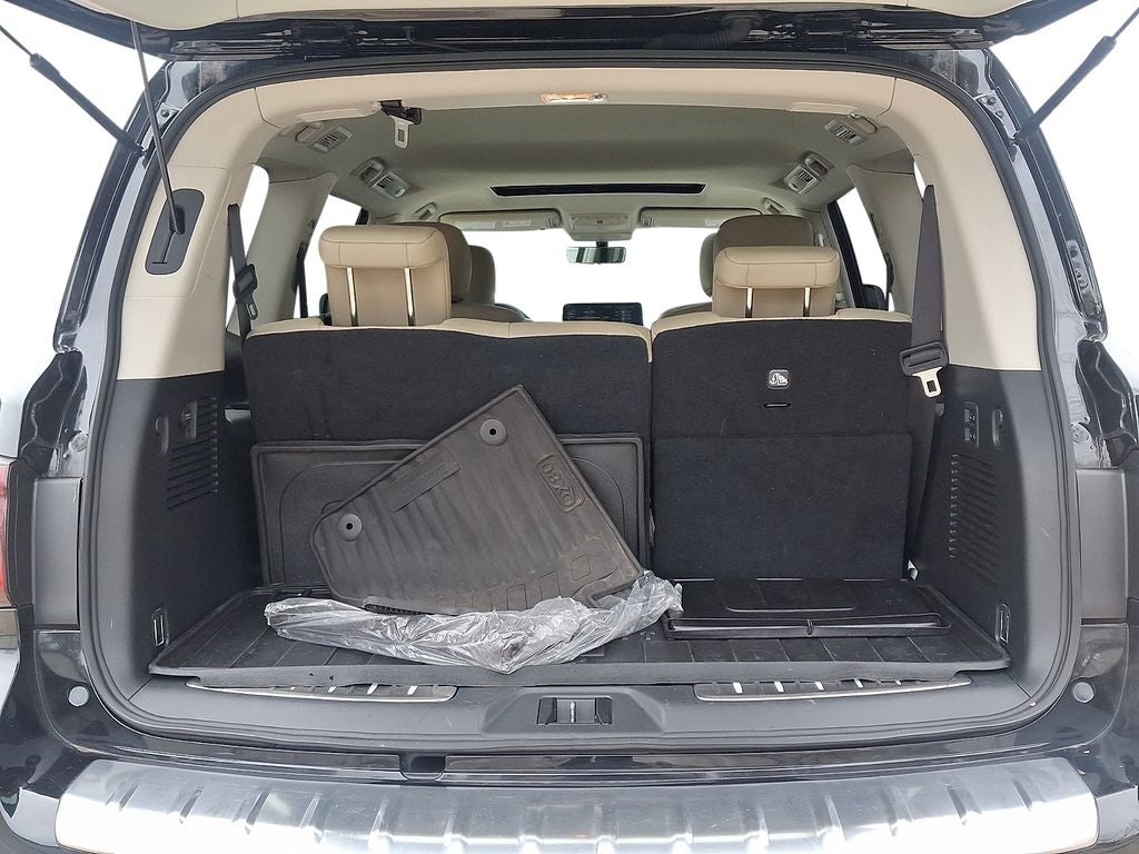 2024 INFINITI QX80 Premium Select