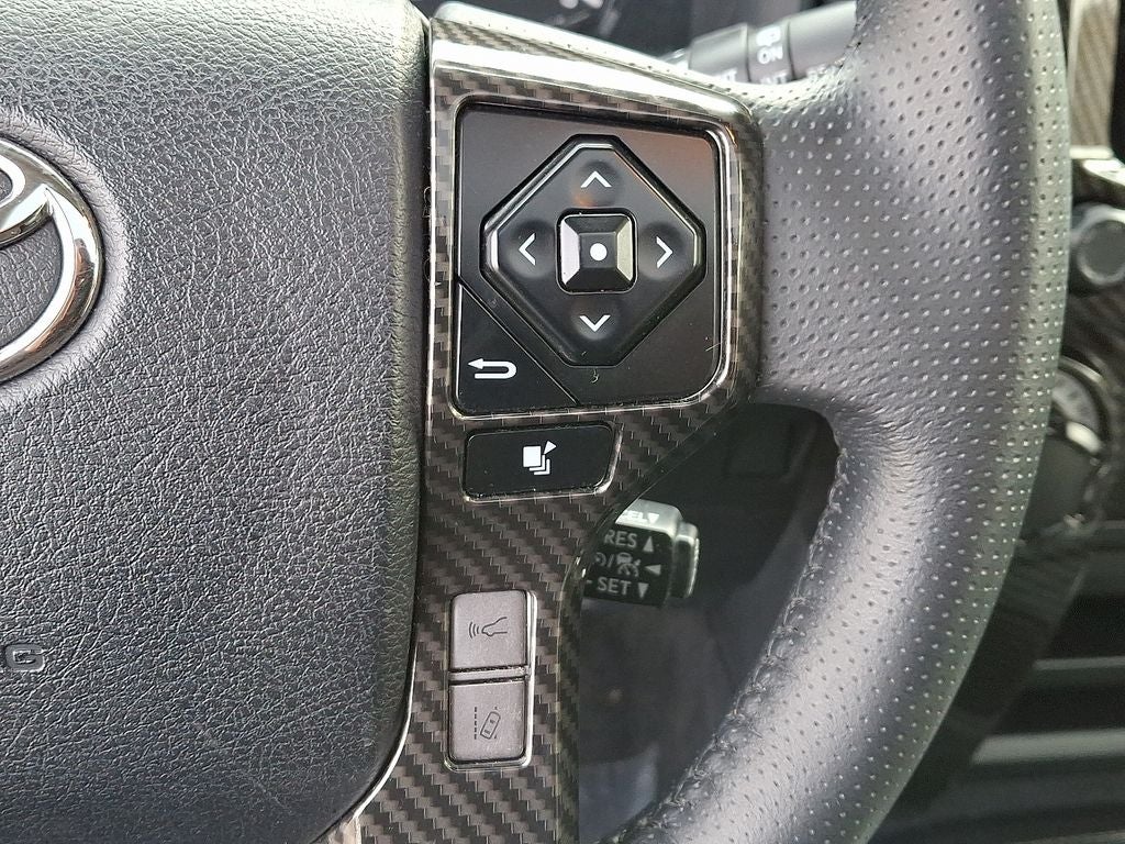 2022 Toyota 4Runner SR5 Premium BASE