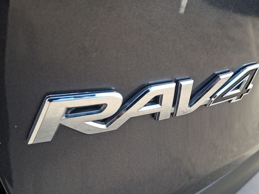 2023 Toyota RAV4 Hybrid XLE CONVENIENCE PKG & WEATHER PKG