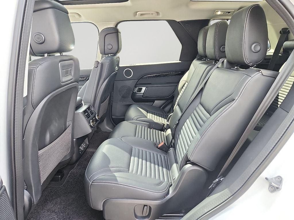 2024 Land Rover Discovery S BASE