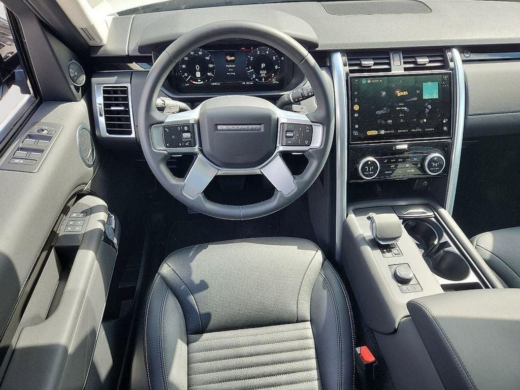 2024 Land Rover Discovery S BASE