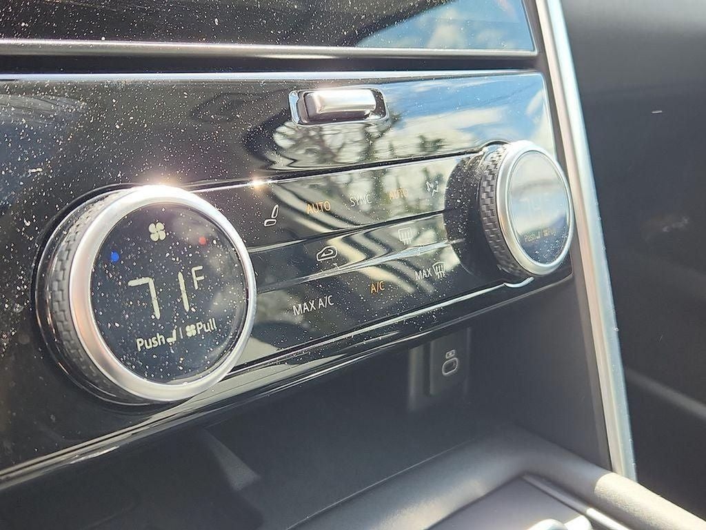 2024 Land Rover Discovery S BASE