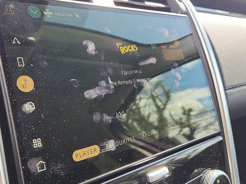 2024 Land Rover Discovery S BASE