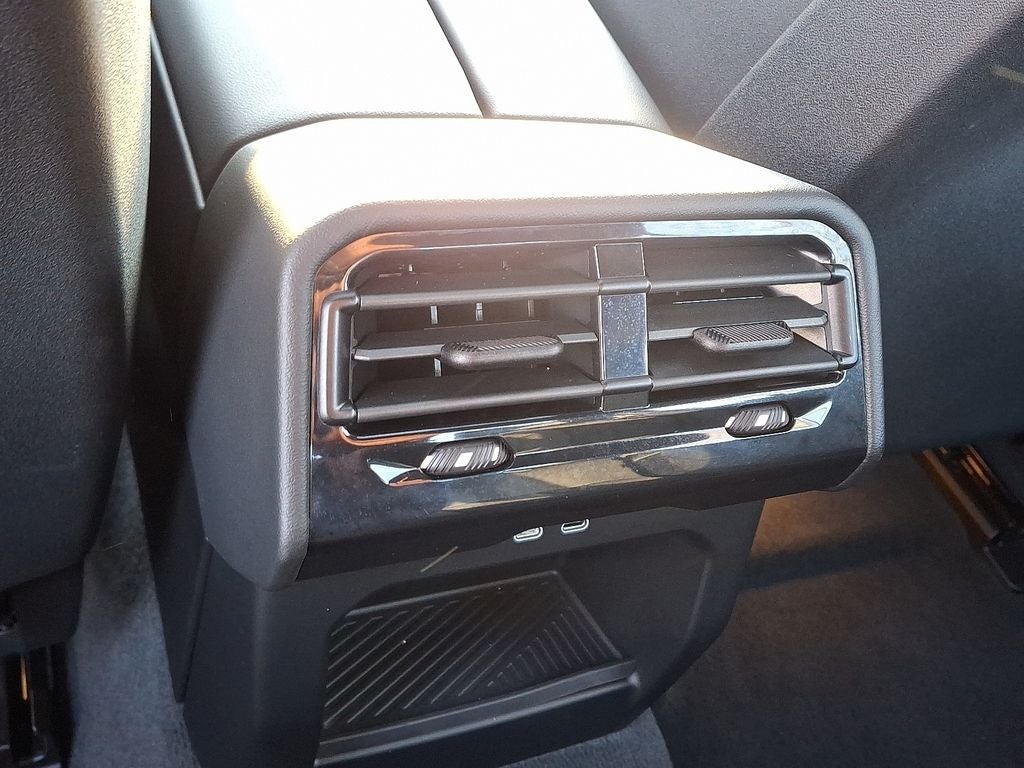 2025 BMW 5 Series 530i xDrive LANE DEPARTURE WARNING