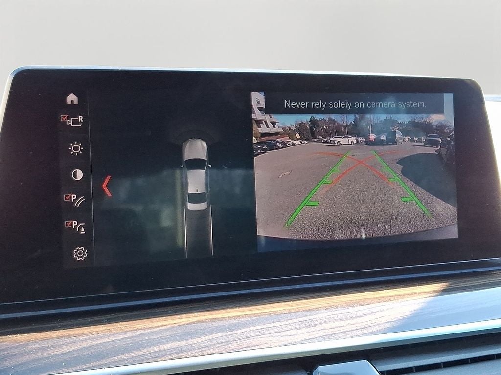 2019 BMW 5 Series 530i xDrive LANE DEPARTURE WARNING