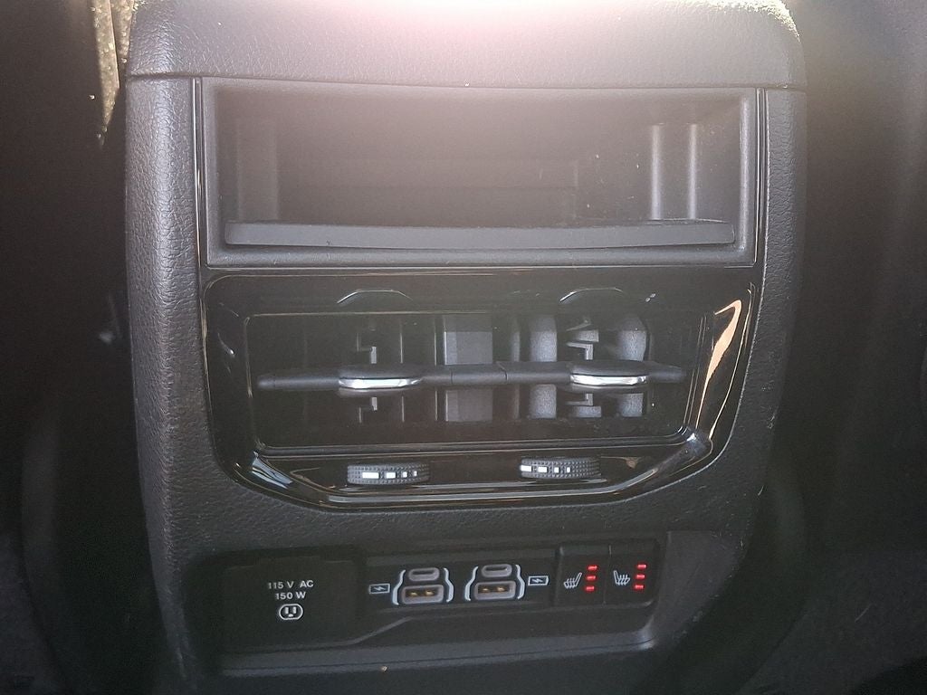 2022 Jeep Grand Cherokee Limited BASE