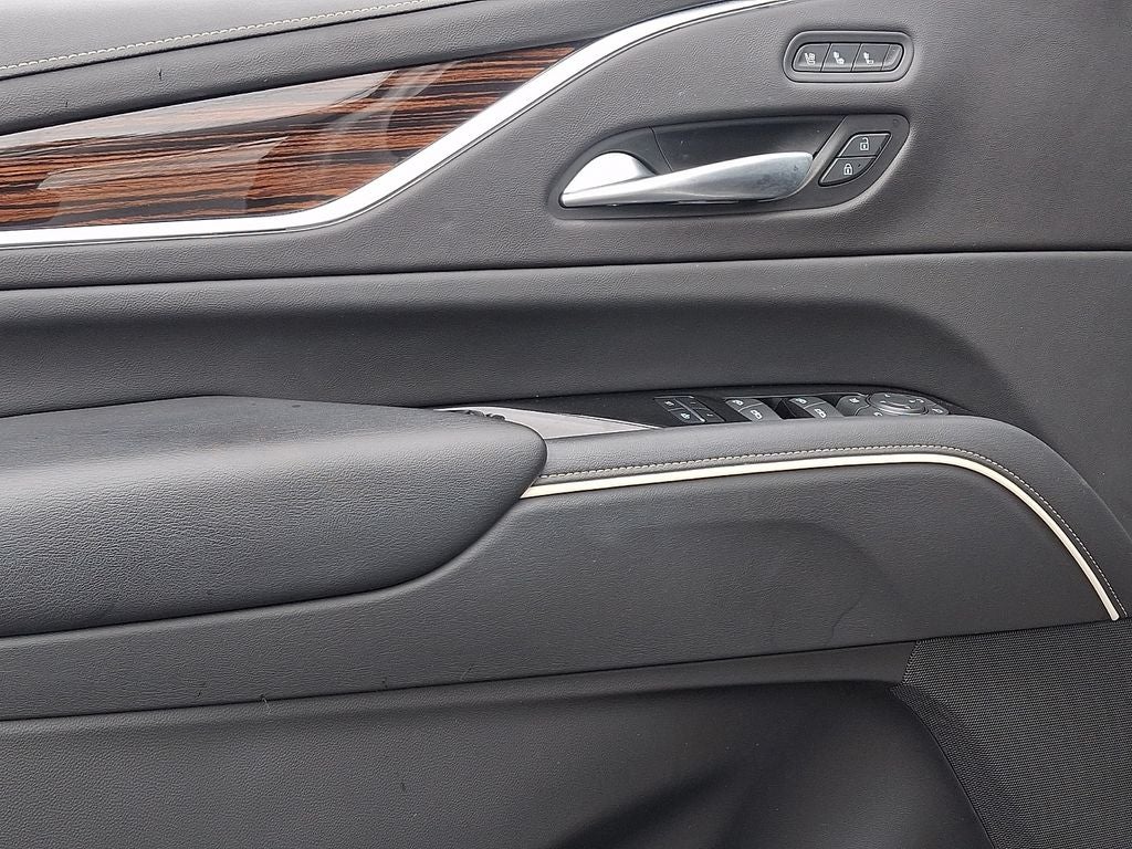 2022 Cadillac Escalade Premium Luxury