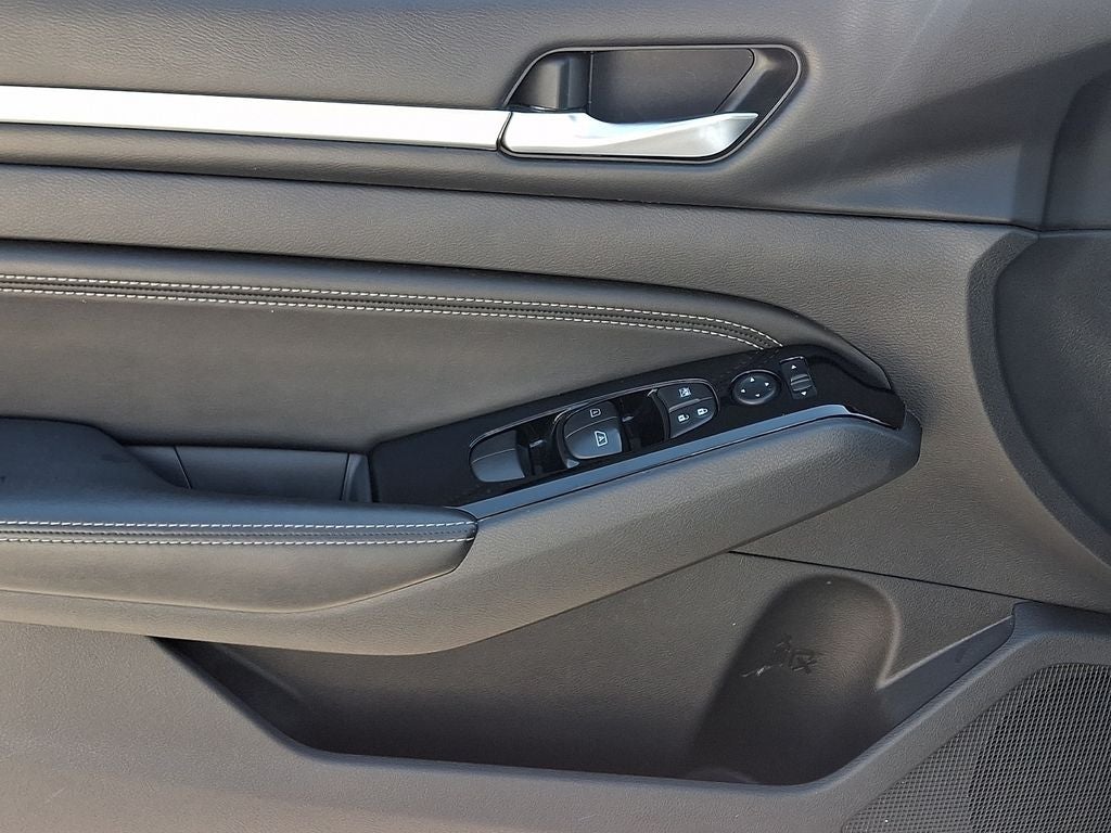2020 Nissan Altima 2.5 SV BASE