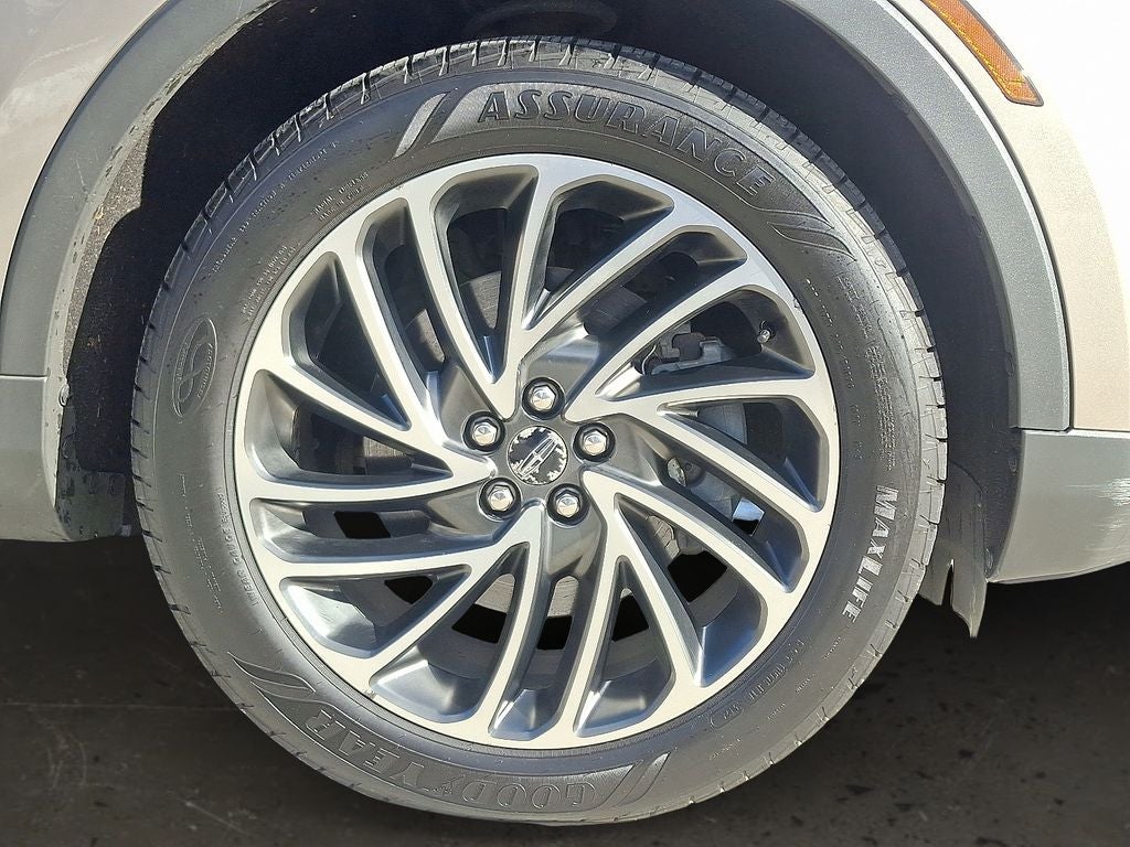 2020 Lincoln Nautilus Reserve