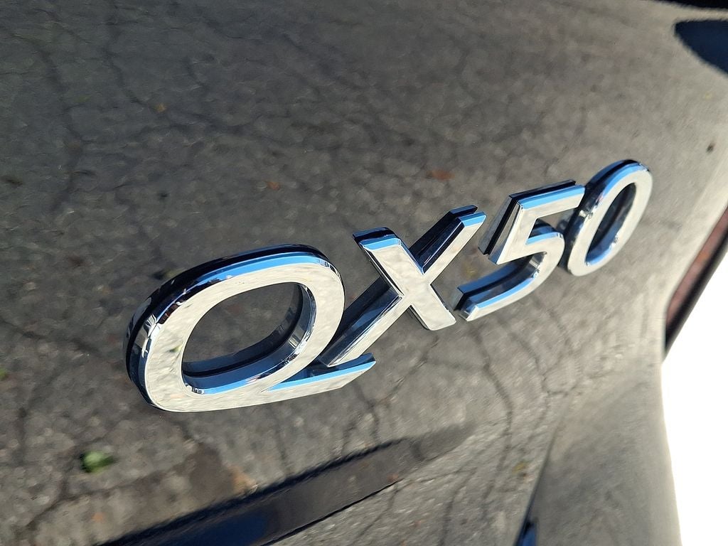 2025 INFINITI QX50 PURE