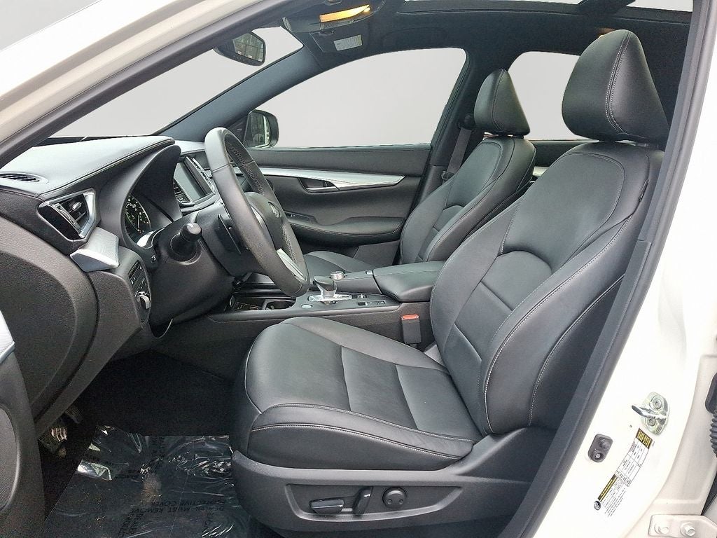 2021 INFINITI QX50 LUXE