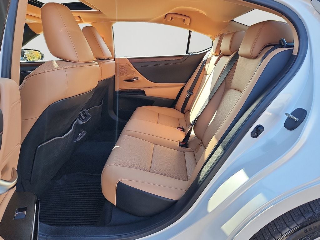 2023 Lexus ES 250 250