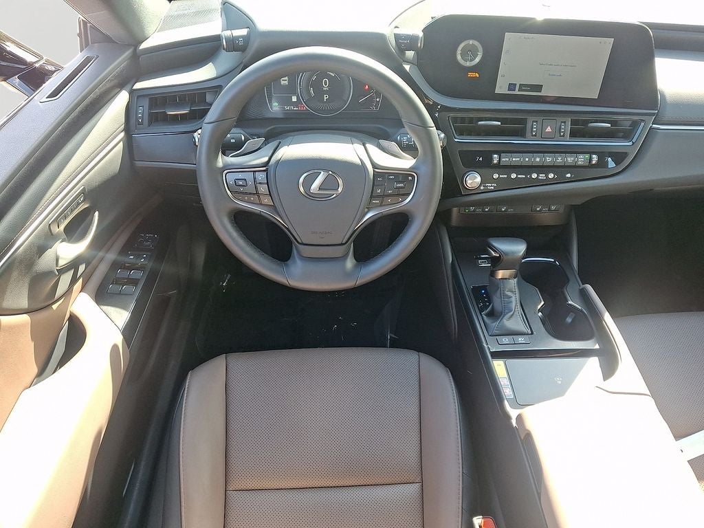 2025 Lexus ES 300h 300h
