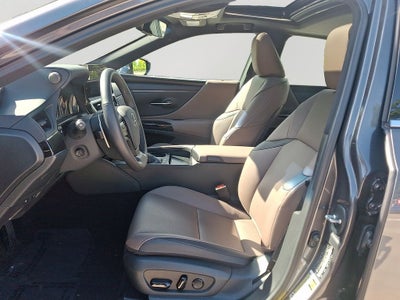 2025 Lexus ES 300h 300h