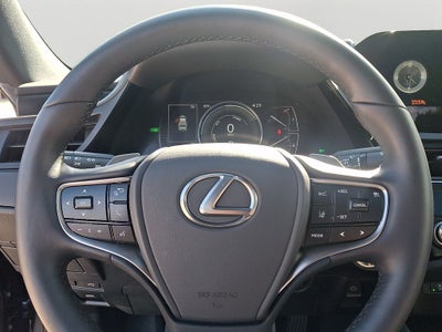 2025 Lexus ES 300h 300h