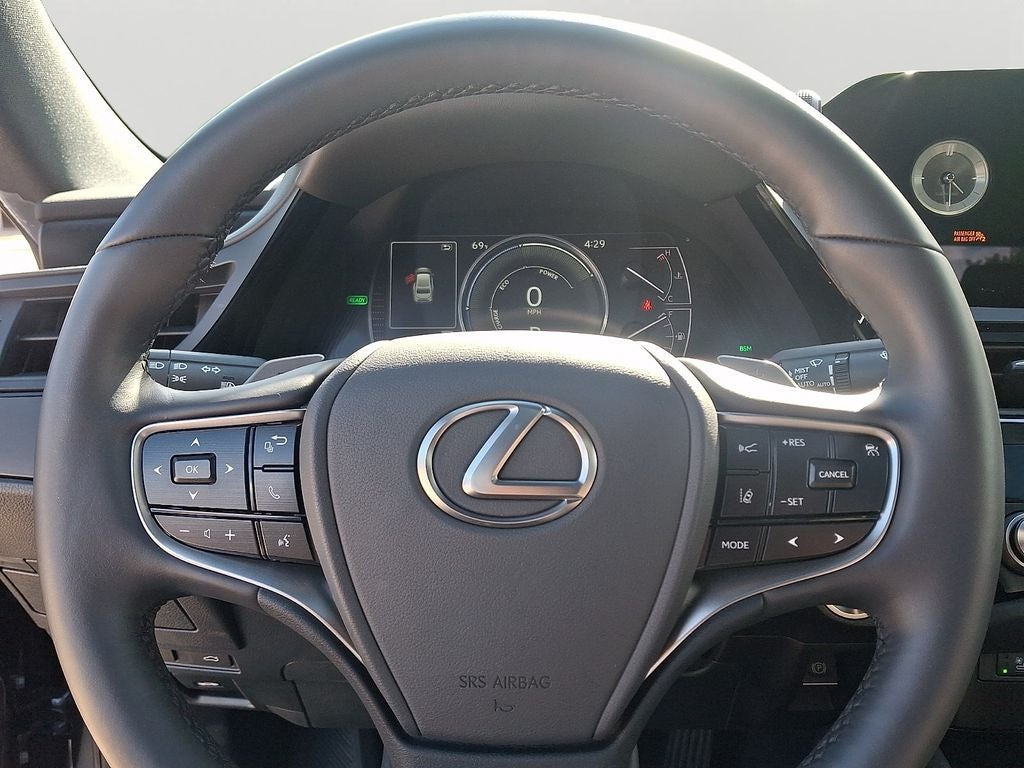 2025 Lexus ES 300h 300h