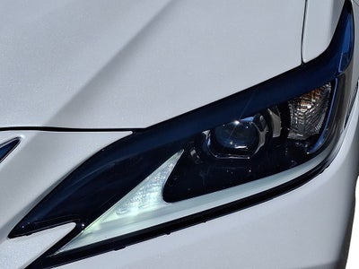 2023 Lexus ES 300h 300h