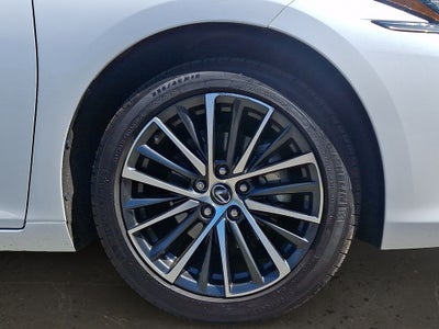 2023 Lexus ES 300h 300h