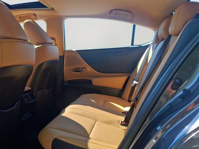 2025 Lexus ES 300h 300h