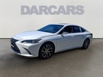 2025 Lexus ES 300h 300h