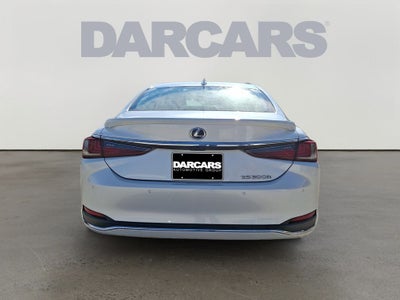 2025 Lexus ES 300h 300h