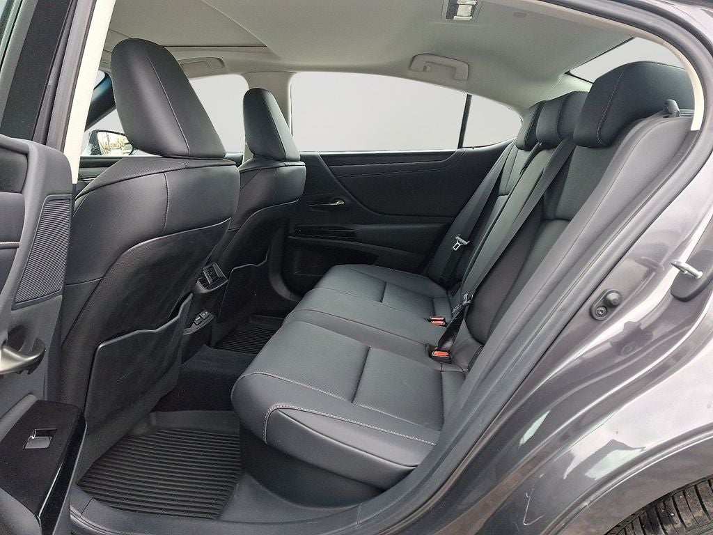 2023 Lexus ES 300h 300h