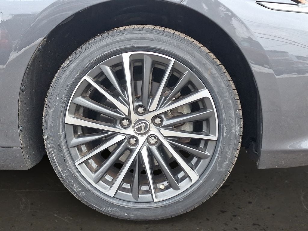 2023 Lexus ES 300h 300h