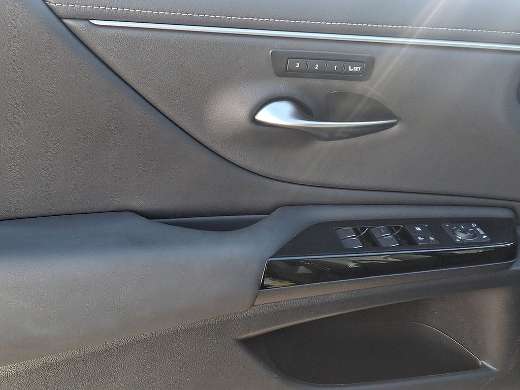 2024 Lexus ES 350 F Sport 350 F Sport TECHNOLOGY PACKAGE