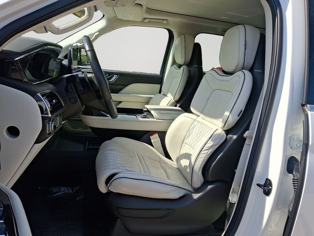2021 Lincoln Navigator Black Label