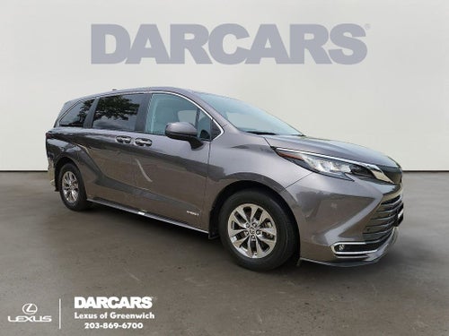 2021 Toyota Sienna XLE