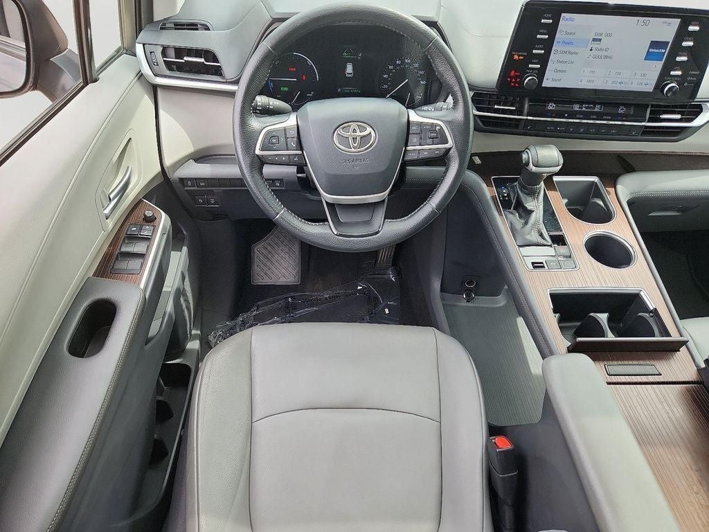 2021 Toyota Sienna XLE