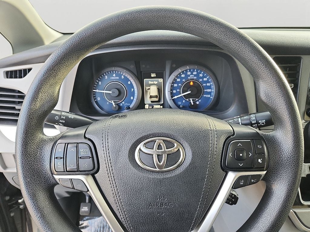 2020 Toyota Sienna L 7 Passenger