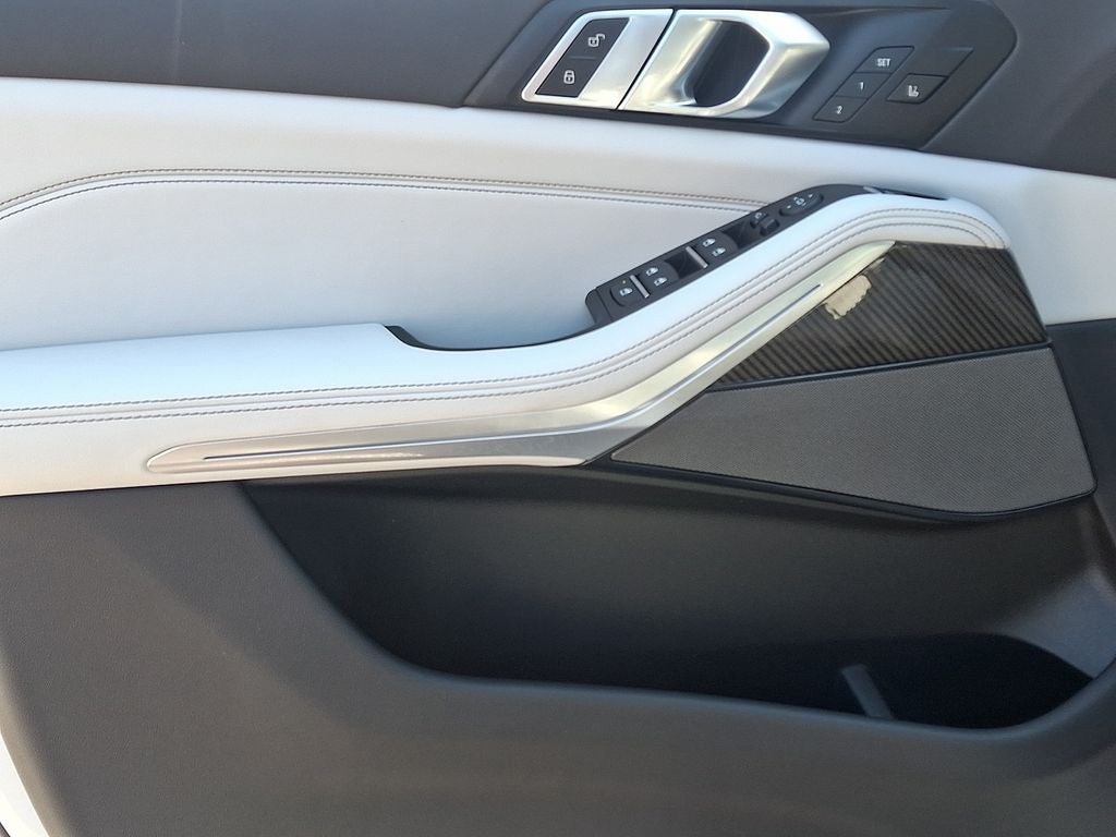 2026 BMW X5 M60i M SPORT PROFESSIONAL PACKAGE