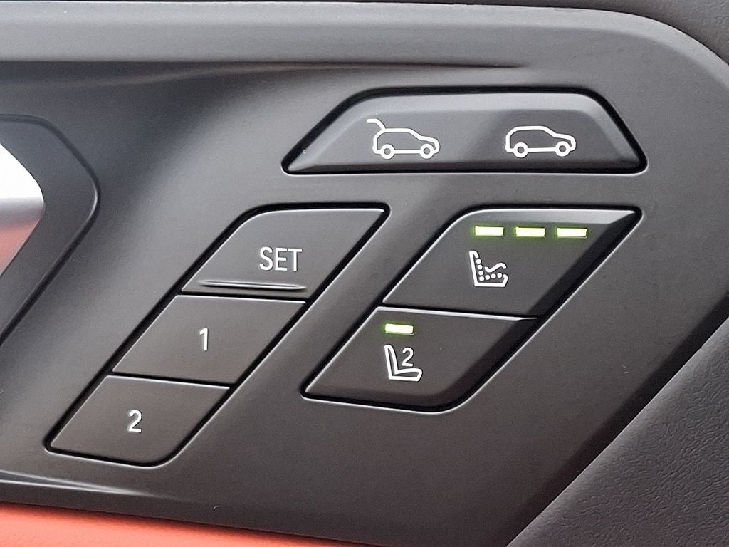 2022 BMW X6 M Base DRIVING AASISTANCE PRO PKG, M COMPETITION PACKAGE
